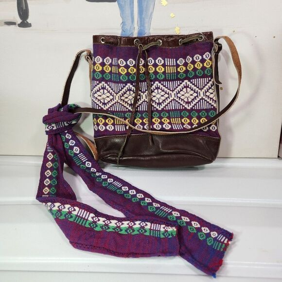 Handcrafted Guatemala Mini Leather Bag - Picture 2 of 15